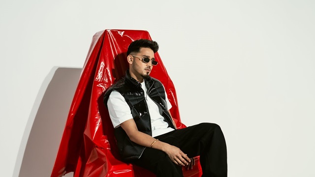 Bluff Lyrics - Karan Randhawa | Sultaan